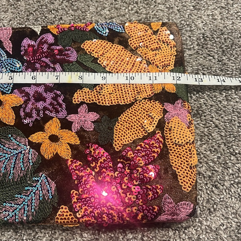 NWT SHEIN Floral Zip Pouch Cosmetic Bag Storage Zipper Wristlet - Picture 13 of 14